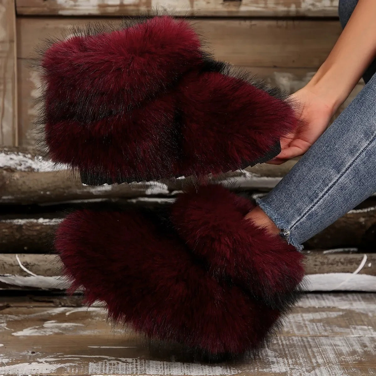 Women's Winter Snow Boots Outdoor Luxury Furry Faux Fox Fur Boots Woman Plush Warm Platform Shoes New Fashion Bottes Big Size