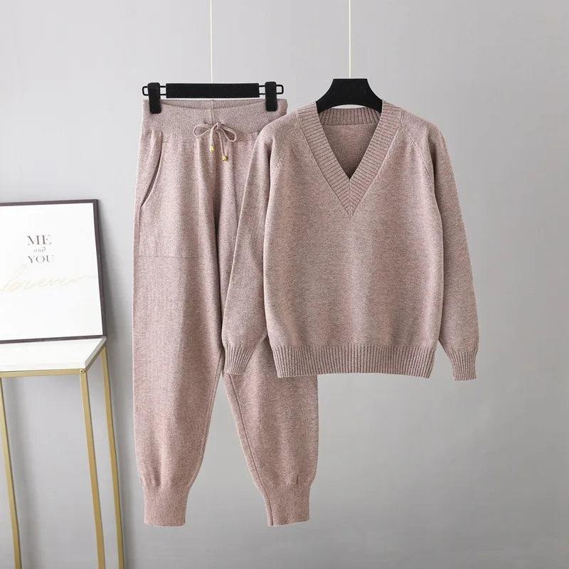 GVUW Knitted Women 2 Pieces Set Women V Neck Full Sleeve Sweater + Pencil Pants Solid Color New 2024 Female Clothing 17G7531